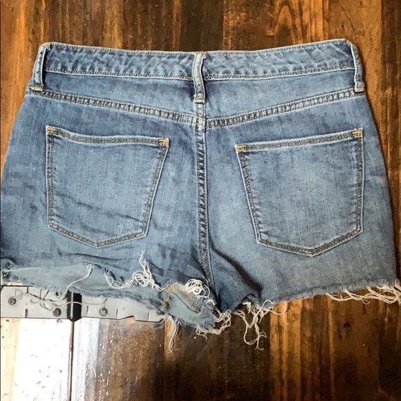 AE SHORTS - Picture 1 of 3